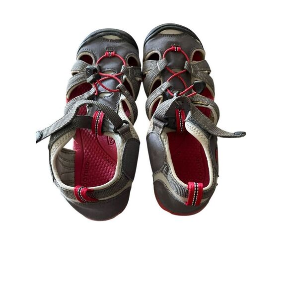 KEEN Womens Gray Red Waterproof Round Toe Flat Outdoor Sandals Size 7 - Picture 8 of 10